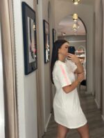 VESTIDO BRANCO COM ESTAMPADO ROSA LANÇA PERFUME - Image 4