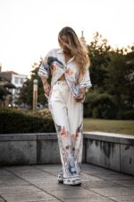 CONJUNTO CAMISA E PANTALONA ESTAMPADO PONTO CHIC - Image 2