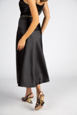 SAIA MIDI PRETA CÓS ESTAMPADO SILVINA CAMPOS - Image 5