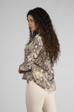 BLUSA ANIMAL PRINT COM TIRAS SILVINA CAMPOS - Image 3