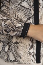 BLUSA ANIMAL PRINT COM TIRAS SILVINA CAMPOS - Image 7
