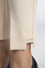 CALÇA BEGE COM BOTÕES SILVINA CAMPOS - Image 5