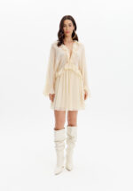 VESTIDO CREME COM FOLHOS LANÇA PERFUME