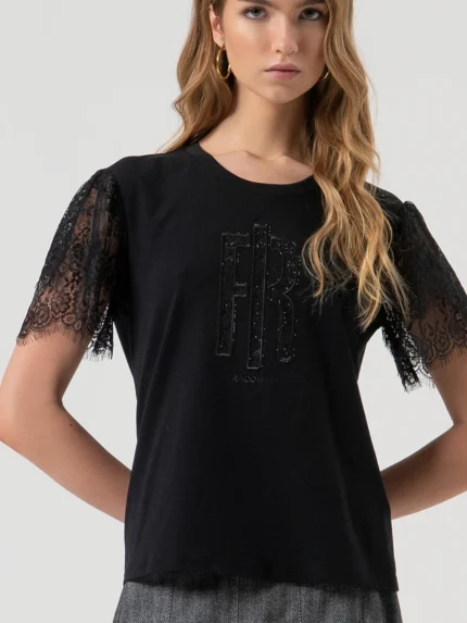 T-SHIRT PRETA MANGA EM RENDA FRACOMINA