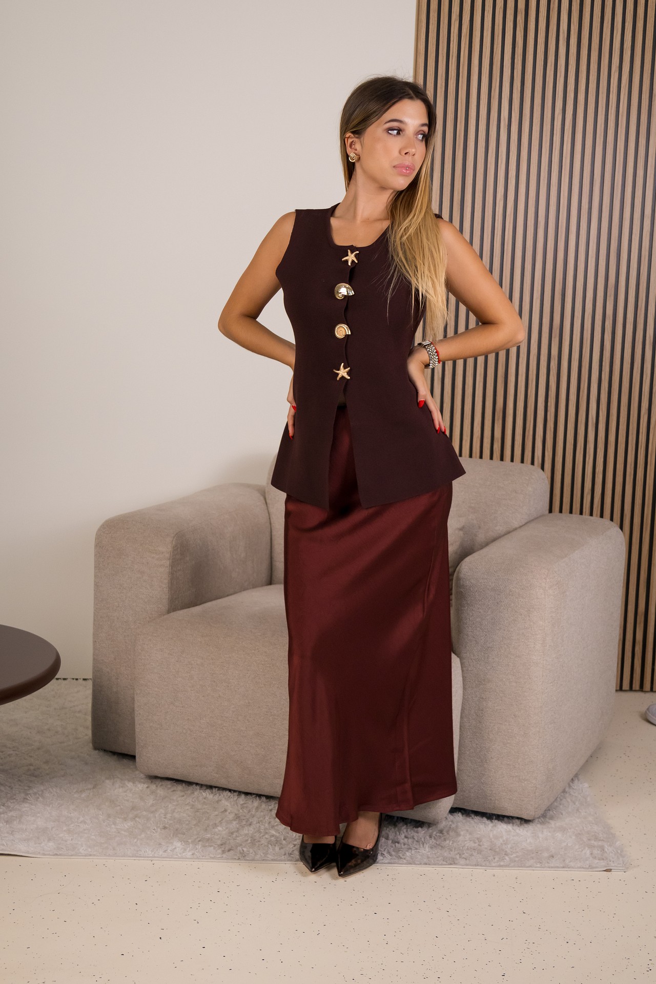 galleries_13a53e4b-7aa5-4f61-9fba-1b5b024dc4bf_7ad63aa1-f6ef-4671-b6e8-5f26274266c5_v2__thumb_l SAIA MIDI ACETIADA BORDO PONTO CHIC - Image 1