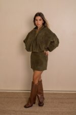 SAIA CURTA VERDE PONTO CHIC - Image 2