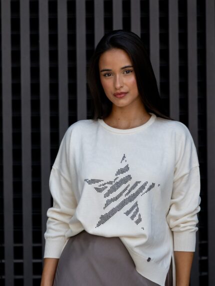 CAMISOLA OVERSIZED COM STRASS DE ESTRELA RUGA