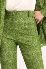 CALÇA EM RENDA VERDE DIXIE - Image 2