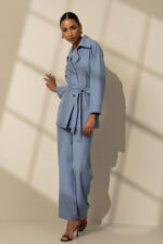 TRENCH AZUL COM CINTO AJUSTÁVEL FERRACHE - Image 2