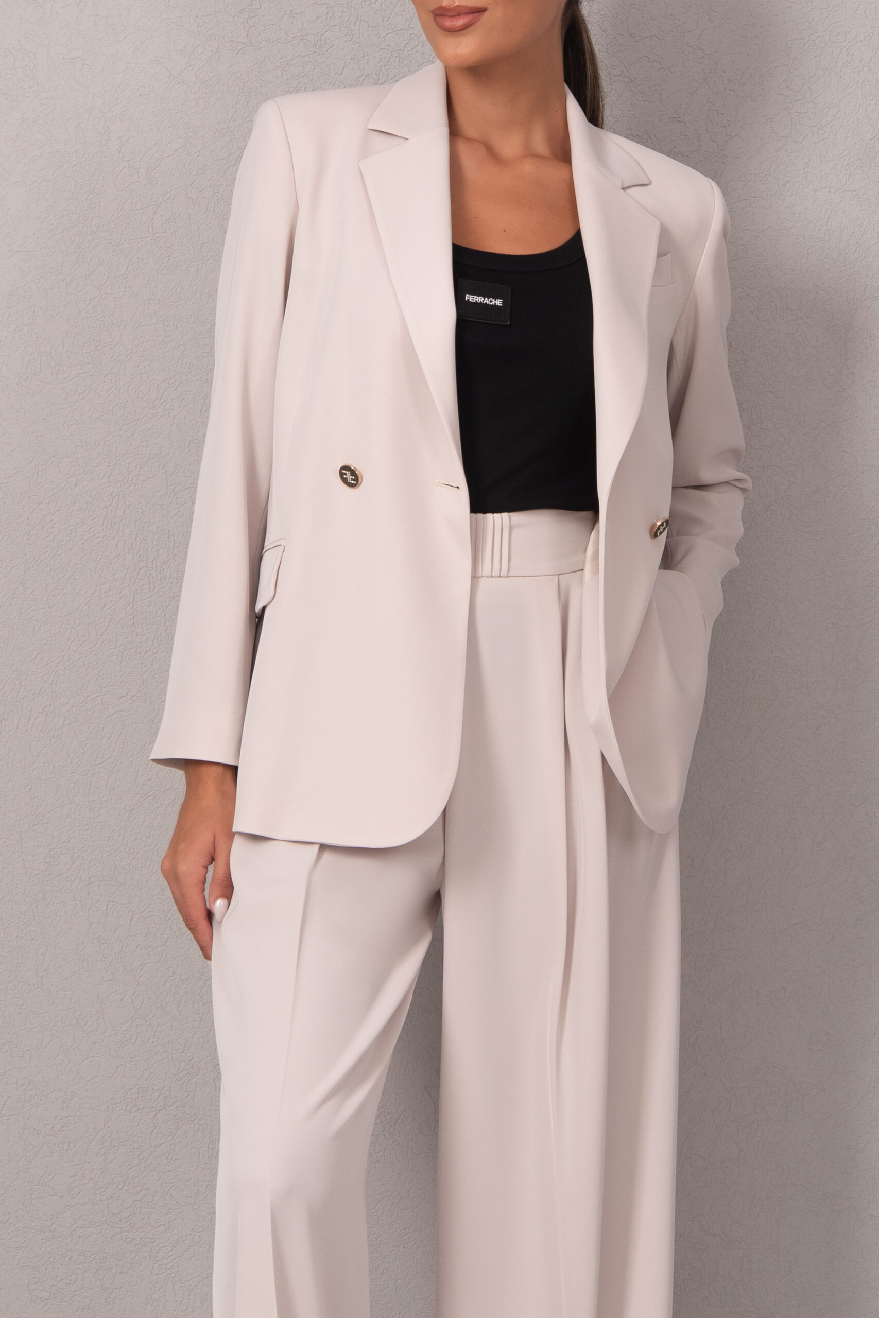 1726672045_6fe50f166a1ba73faffde607c2d45d2f-scaled BLAZER BEGE FERACHE - Image 1