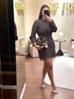 VESTIDO EM MALHA CASTANHO COM FRANJAS PONTO CHIC - Image 3