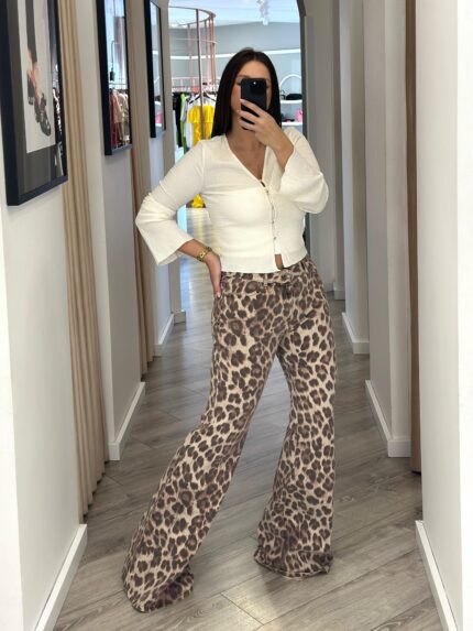 CARDIGAN TEXTURIZADO COM BOTÕES DOURADOS PONTO CHIC
