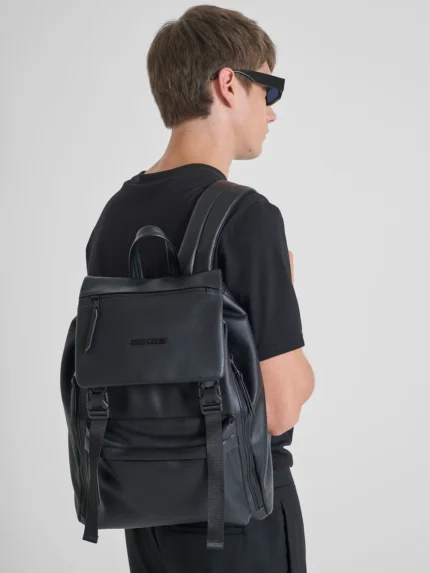MOCHILA PRETA  ANTONY MORATO