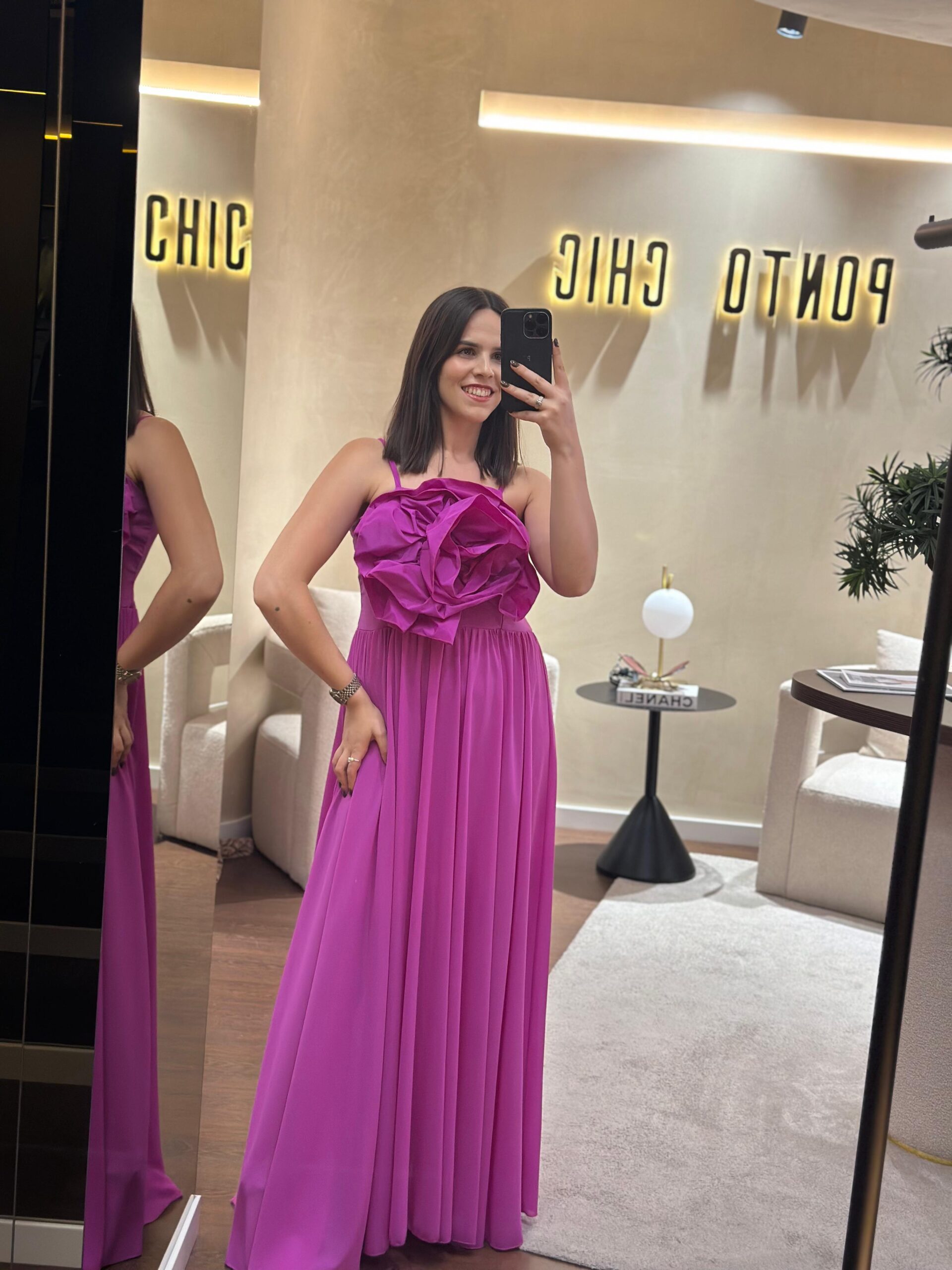 WhatsApp Image 2025-09-18 at 19.06.36 VESTIDO ROSA FLOR MAXI DIXIE - Image 1