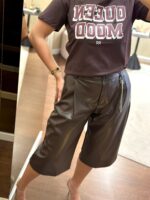 T-SHIRT CASTANHA QUEEN MOOD RINASCIMENTO - Image 2