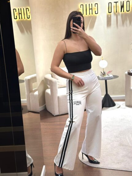 CALÇA SPORT BRANCA COM RISCA PRETA GAELLE PARIS