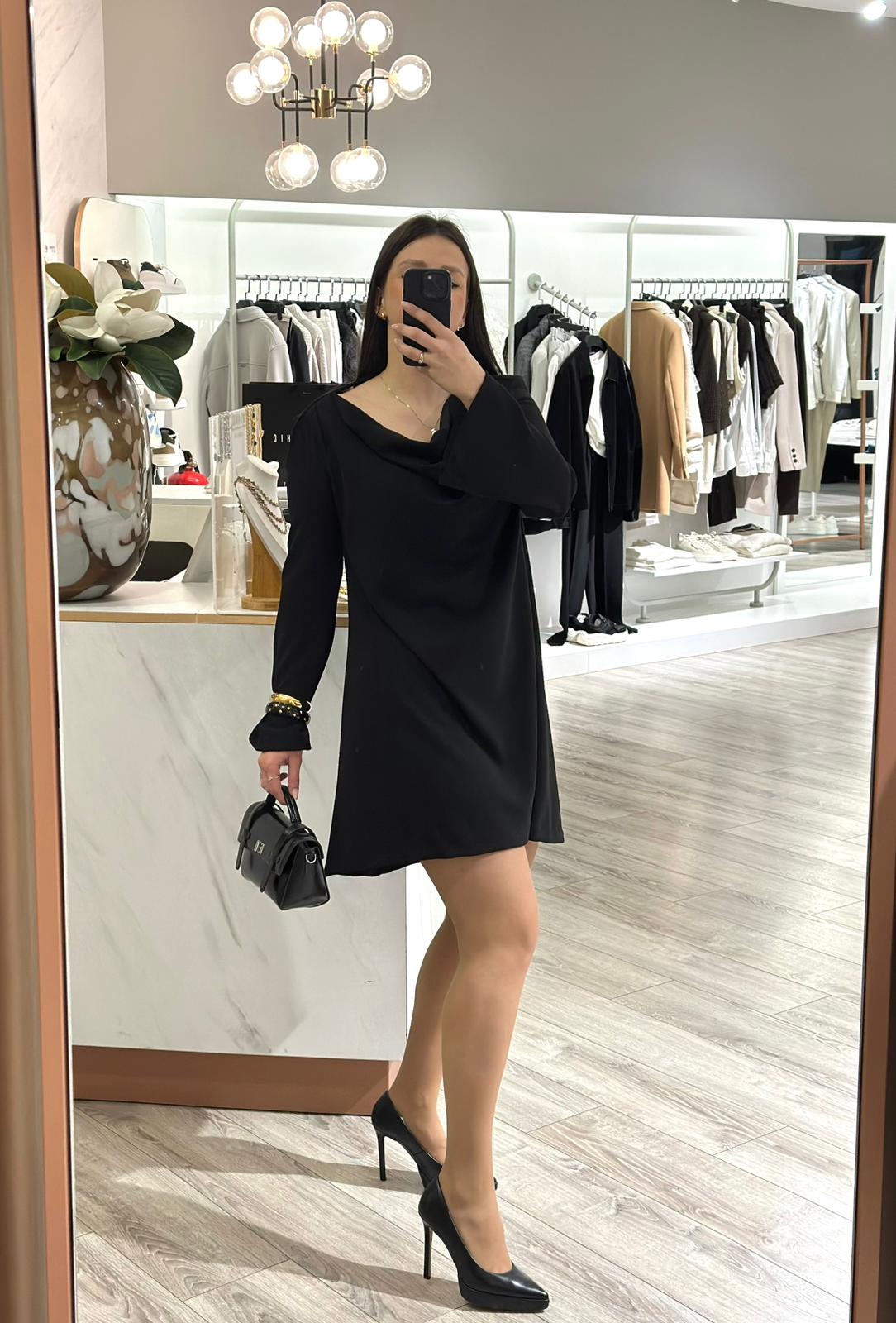 WhatsApp Image 2026-02-04 at 19.23.50 VESTIDO PRETO COM DECOTE DRAPEADO NAS COSTAS RINASCIMENTO - Image 1