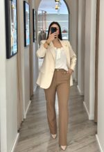 CALÇA CASTANHA COM BOTÃO DOURADO IMPERIAL