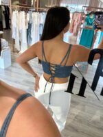 TOP DENIM COM TACHAS METÁLICAS SAHOCO - Image 2