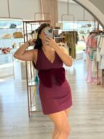 VESTIDO BORDÔ COM DECOTE PROFUNDO IMPERIAL - Image 2
