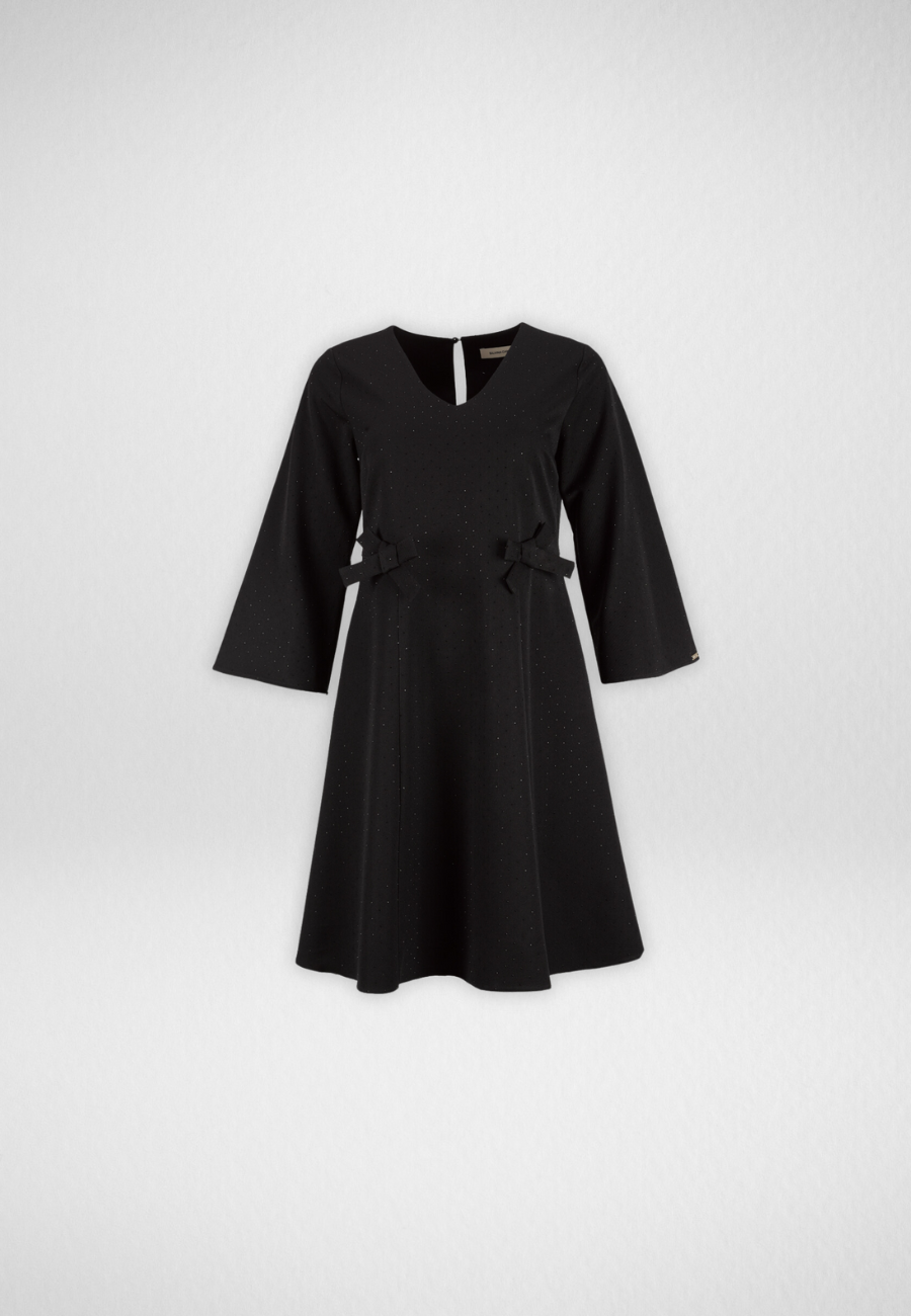 capas-de-newsletter-11 VESTIDO PRETO COM BRILHANTES SILVINA CAMPOS - Image 1