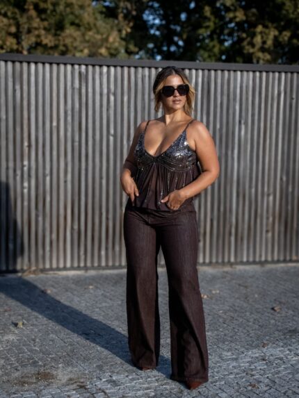 TOP CASTANHO EM TULE COM BORDADO DE LANTEJOULAS PONTO CHIC