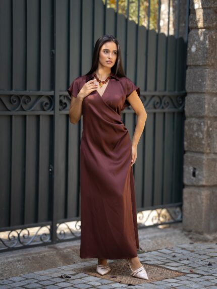 VESTIDO ACETINADO CASTANHO RINASCIMENTO