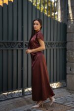 VESTIDO ACETINADO CASTANHO RINASCIMENTO - Image 5