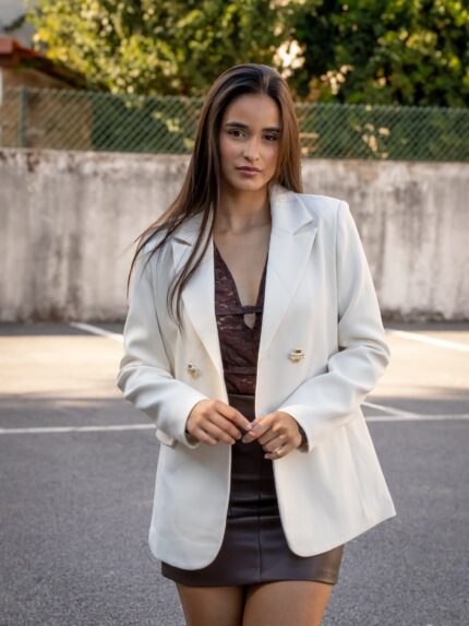 BLAZER BEGE DE BOTÕES DUPLOS DOURADOS PONTO CHIC