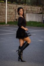 SAIA PRETA COM FRANJAS PONTO CHIC - Image 3