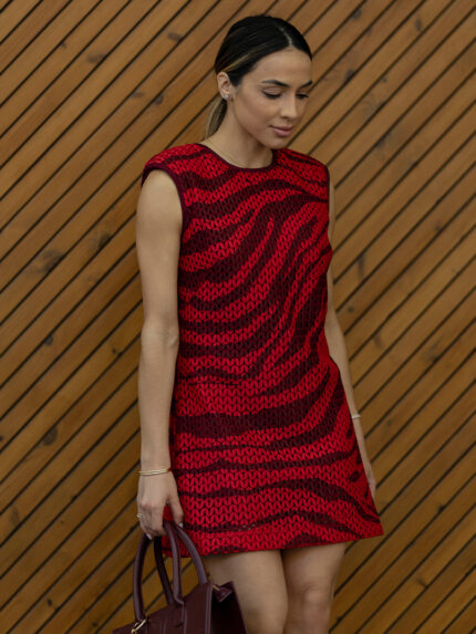 VESTIDO VERMELHO DE MALHA RECORTADA SAHOCO