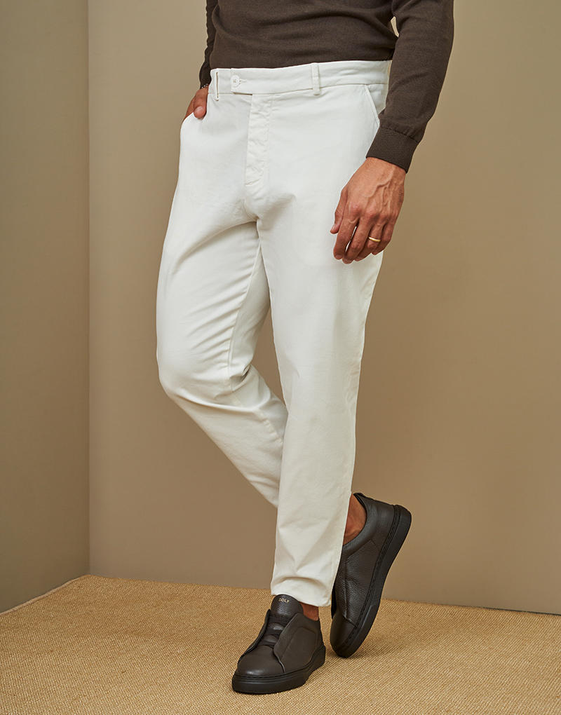 231702003_off-White_1 CALÇA CHINO TAPERED OFF-WHITE ZOLF - Image 1