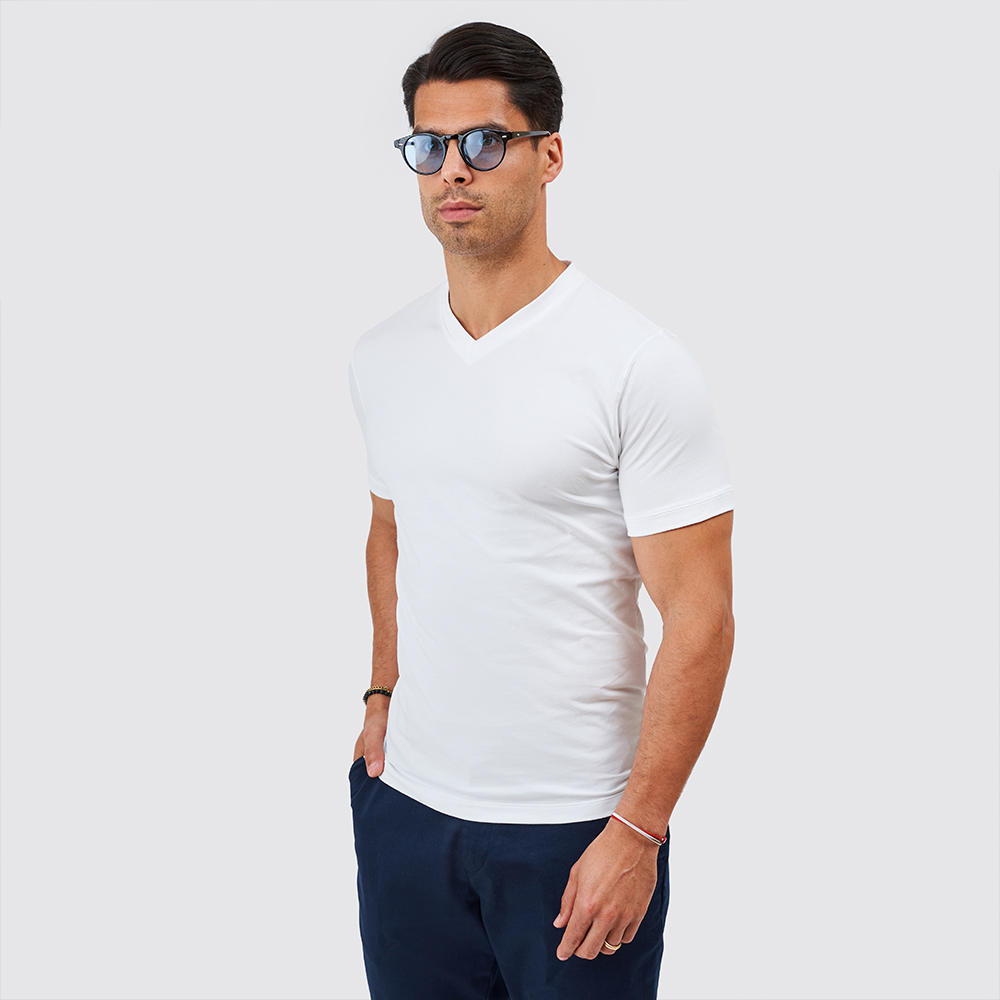 242503007-branco-1 T-SHIRT DECOTE EM V BRANCO ZOLF - Image 1