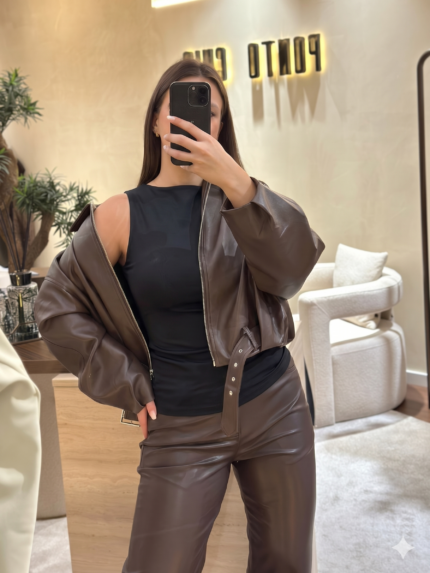 TOP PRETO DRAPEADO ASSIMÉTRICO PONTO CHIC
