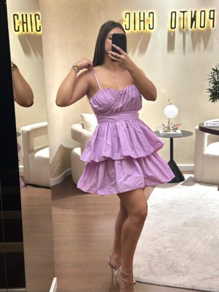 VESTIDO LILÁS COM FOLHOS RINASCIMENTO