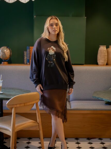 SWEATSHIRT PRETA COM URSO APLICADO DIXIE