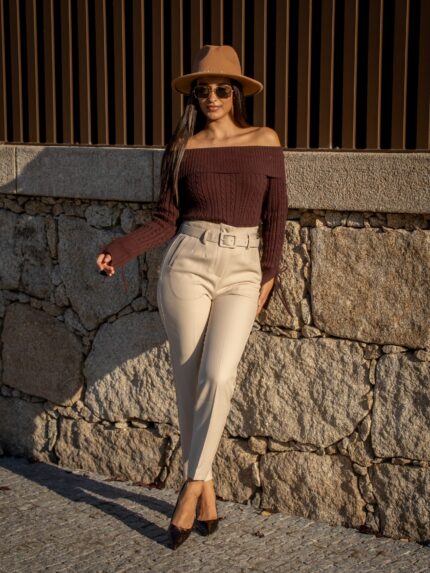 CALÇA BEGE COM CINTO PONTO CHIC