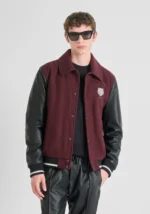 CASACO VARSITY BORDÔ COM MANGAS PRETAS ANTONY MORATO