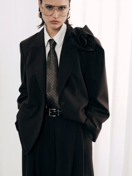 BLAZER PRETO COM FLOR APLICADA IMPERIAL