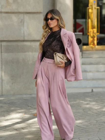 BLAZER ROSA COM EMBLEMA BORDADO SAHOCO