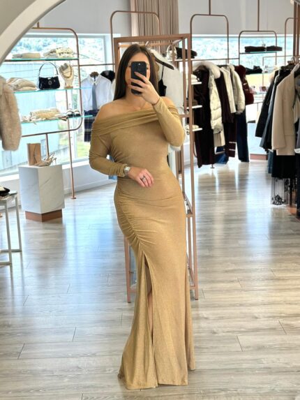 VESTIDO COMPRIDO DOURADO DE MALHA METÁLICA RINASCIMENTO