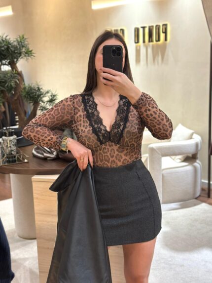 BODY ANIMAL PRINT COM RENDA PONTO CHIC