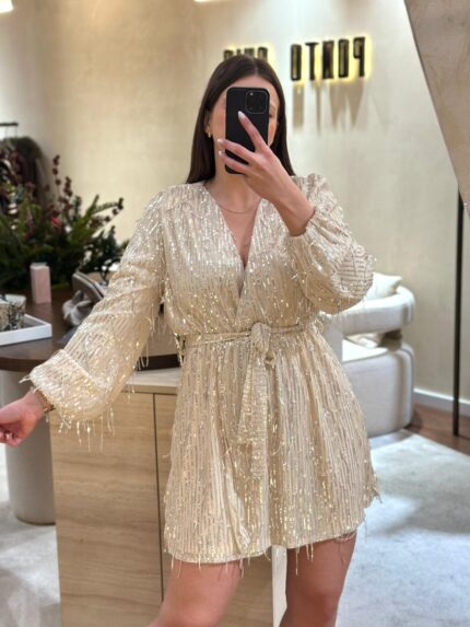 VESTIDO CURTO CHAMPAGNE COM LANTEJOULAS PONTO CHIC