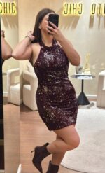 VESTIDO BORDÔ DE LANTEJOULAS COM LAÇO NO PESCOÇO PONTO CHIC - Image 11
