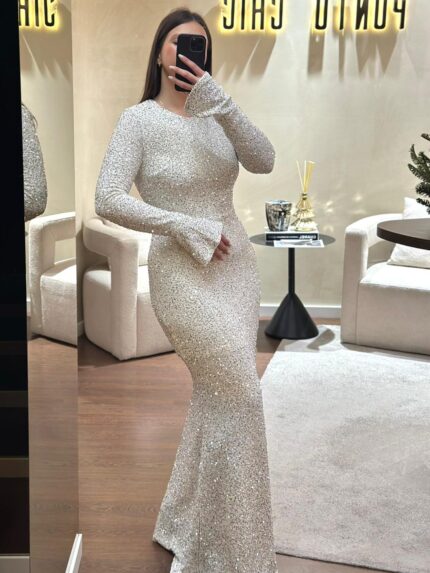 VESTIDO LONGO DE LANTEJOULAS CHAMPAGNE PONTO CHIC