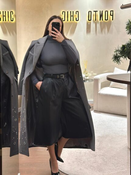 CULOTTE PRETA EM ECOPELE PONTO CHIC