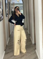 CAMISOLA PRETA COM DETALHE DOURADO PONTO CHIC - Image 4