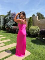 VESTIDO ACETINADO ROSA COM DETALHE DOURADO RINASCIMENTO - Image 4