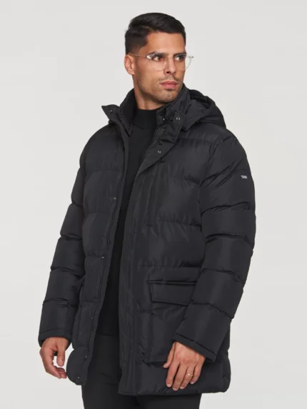 BLUSÃO TRENCH ACOLCHOADO COM CAPUZ PRETO ZOLF