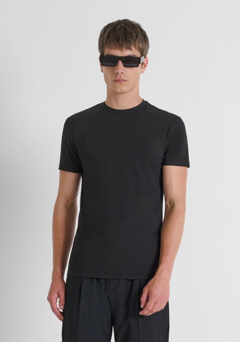 MMKS02324-FA120031-9000_01 T-SHIRT SLIM FIT PRETA ANTONY MORATO - Image 1